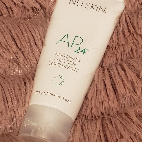 Nu Skin AP 24 Whitening Fluoride Toothpaste, 110g, net wt 4 oz - Picture 4 of 4